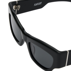 SHADE 03 - Solid Black/Solid Black Lens