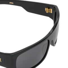 APRIL - Solid Black / Solid Black Lens