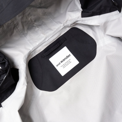 2.5L Hiker Rain Jacket - Black