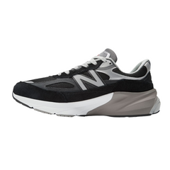 Made in USA 990v6 - Black/White