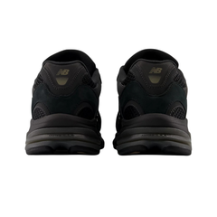 2010 - Black