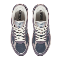 2010 - Grey