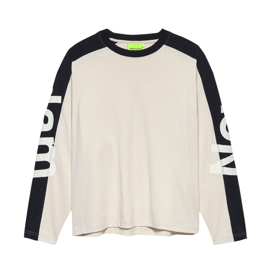 Name Longsleeve - Warm Sand/Black